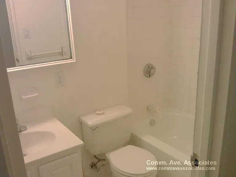 185 Freeman St #132 — Photo 8