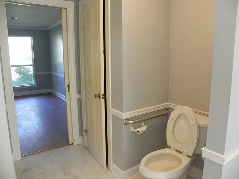Master Bath Toilet