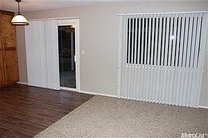 3rd image of 9435 Courtney Ct