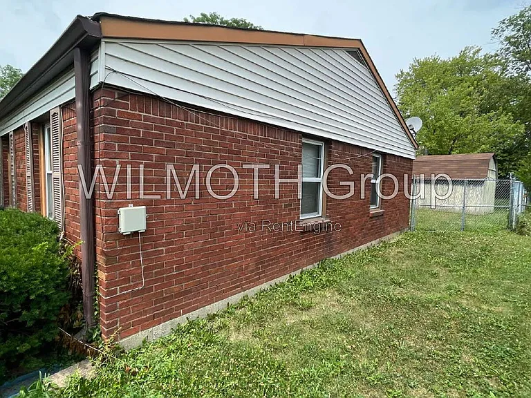 7848 Souter Dr — Photo 2