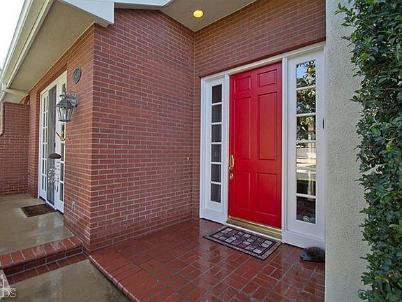 2nd image of 2349 Crombie Ct