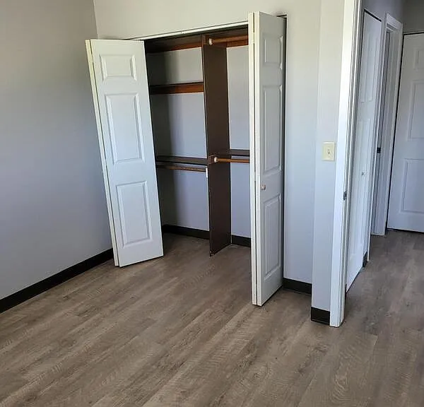348 E Marquette St #7 — Photo 8