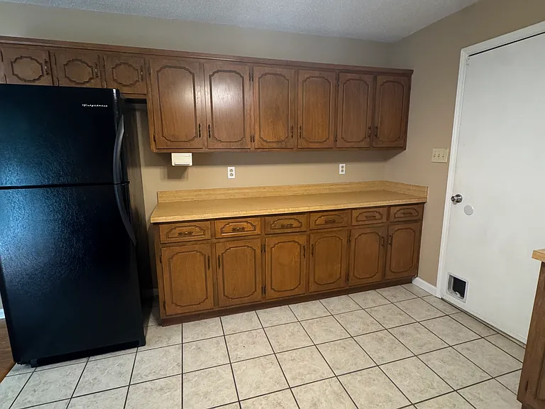108 Laurel Ct — Photo 23