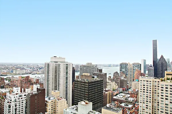 Sold by Town Residential | media 14