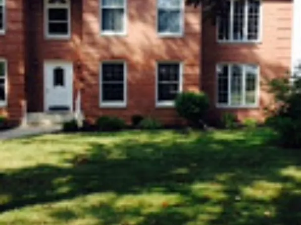 1932 Queenswood Dr #U8, Findlay, OH 45840