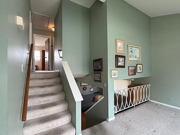 2nd image of 8945 N Lyons St