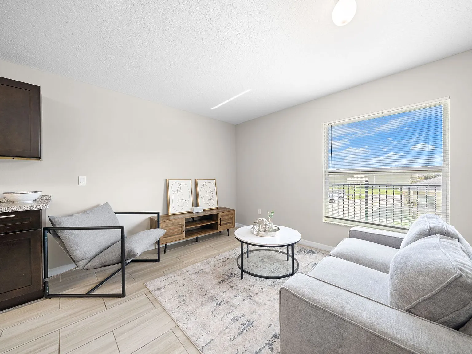 Mercury Cove Apartments — Photo 4