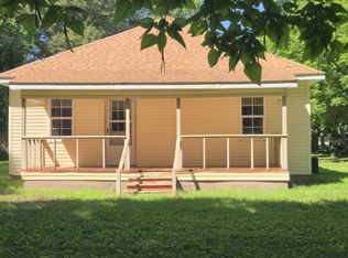 224 W McCallen Rd, Sikeston, MO 63801