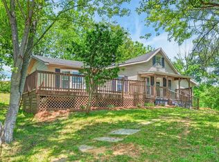 523 Melrose Ln, Independence, VA 24348
