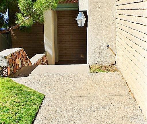 2nd image of 5855 Mira Serena Dr
