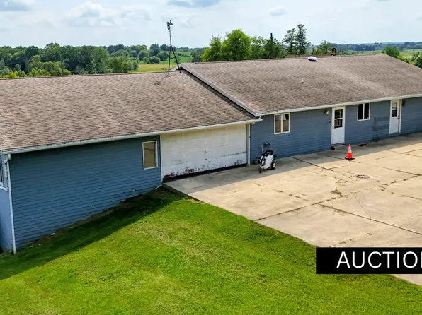 W2584 Oaklawn Rd, Neosho, WI 53059