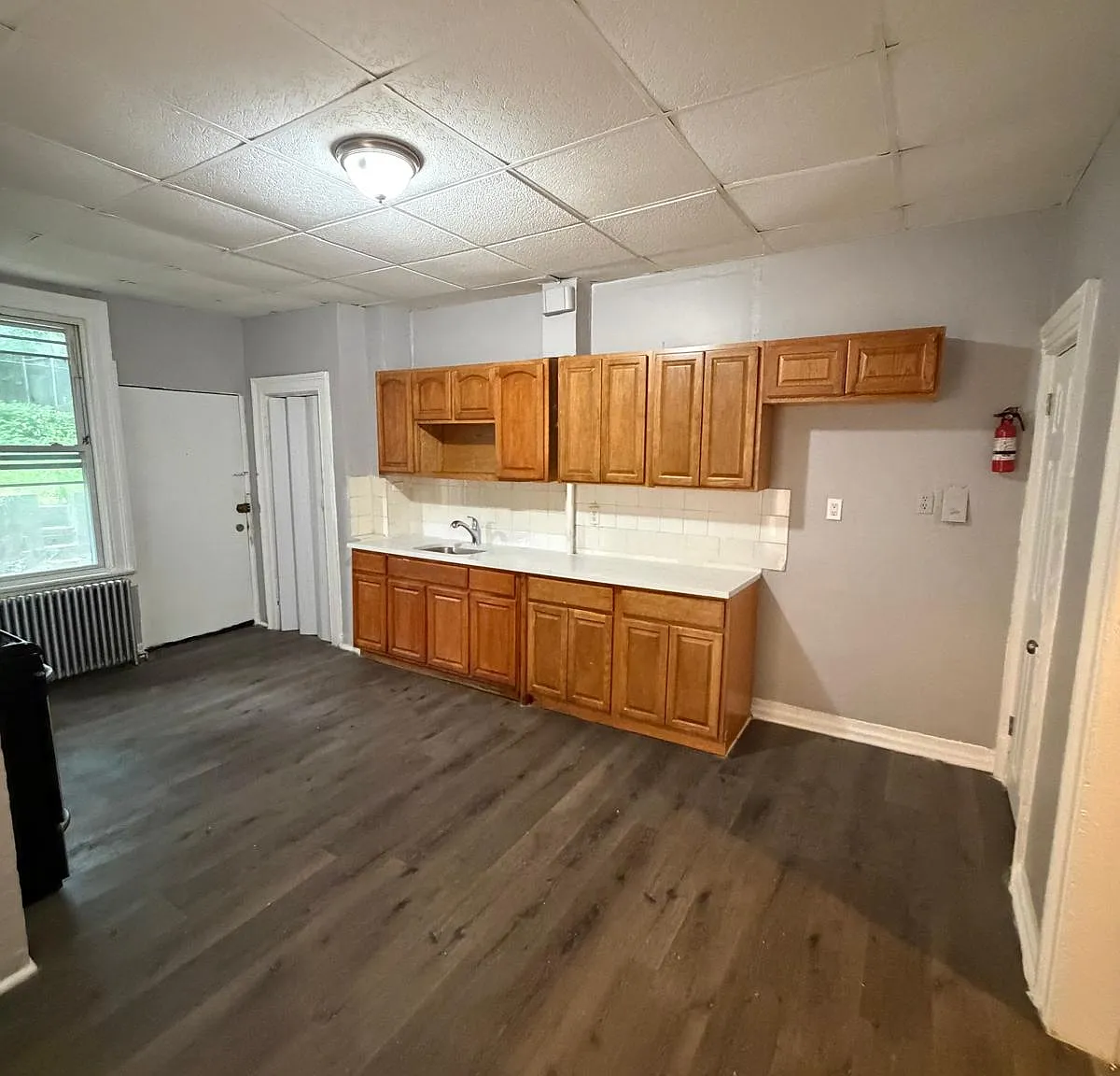 4 bed, $2,200 — Photo 3