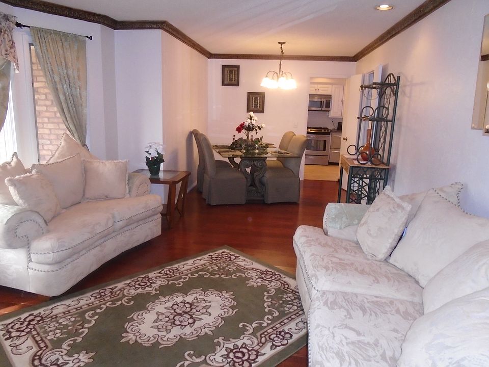 2nd image of 3112 Shadybrook Dr