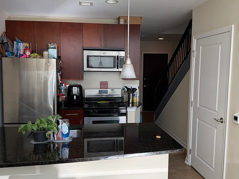 444 W Broad St #235 — Photo 7