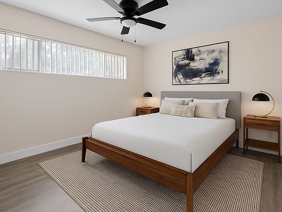 4th image of 7025 Boulevard Dr #5