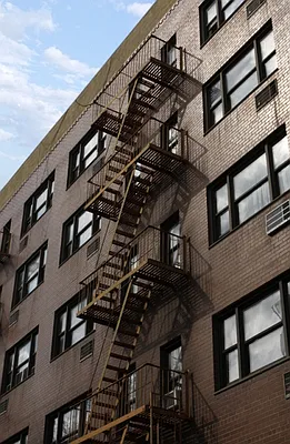 Rented by KVNY Soho | media 10