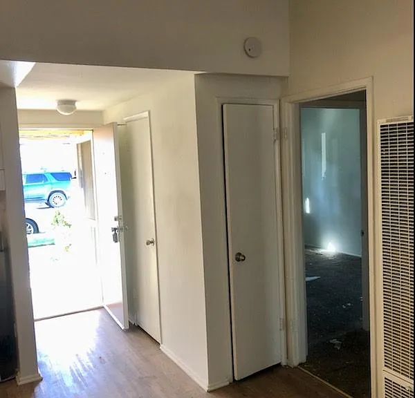 1825 W Maple Ave — Photo 3