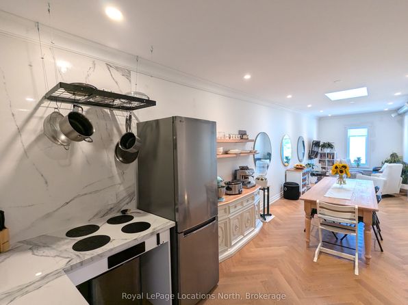 8 Sykes St N, Meaford, ON N4L 1V6