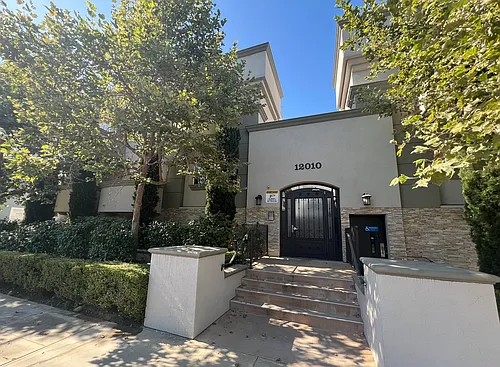 12010 Magnolia Blvd #111 Photo 1
