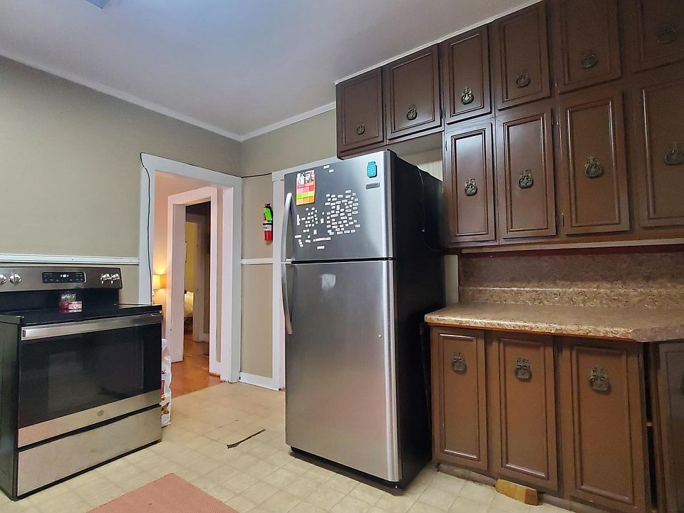 1st image of 319 Critz St