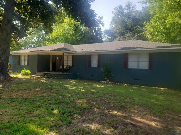 906 Camp St, Kilgore, TX 75662