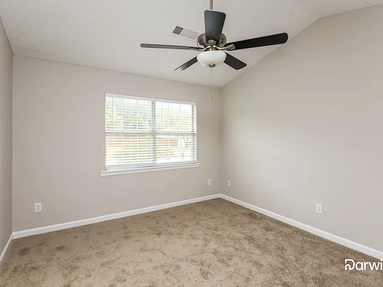 3710 Cobblestone Dr — Photo 10