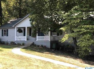 112 Comfort Dr, Hazel Green, AL 35750