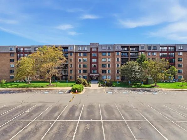 2817 Jermantown Rd APT 404, Oakton, VA 22124