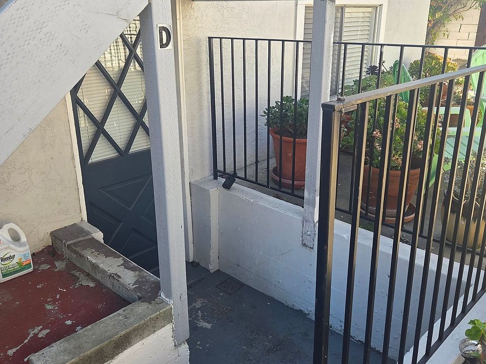 1st image of 3851 Vineyard Ave APT D