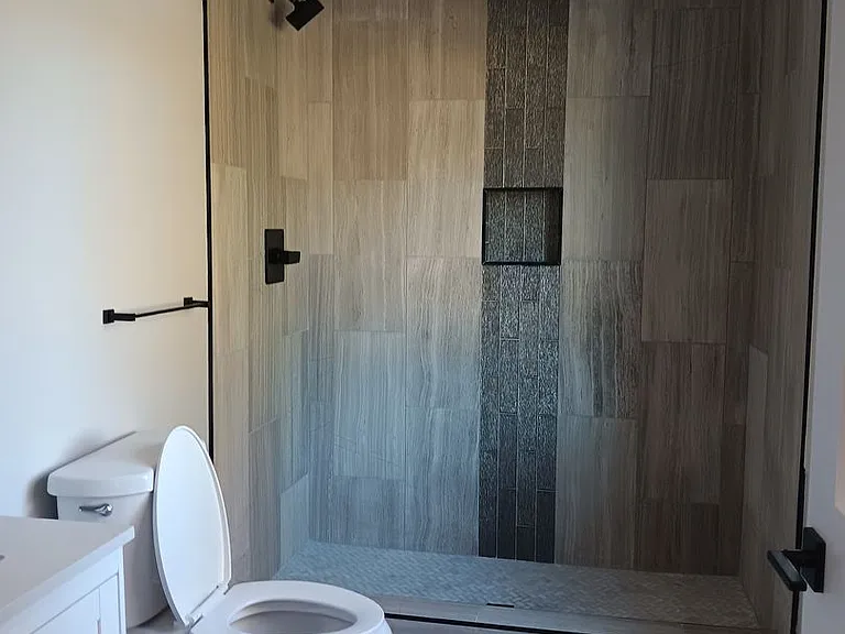 2230 Laurel Ave #3 — Photo 31