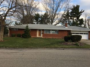 112 Hillcrest Dr, Woodsfield, OH 43793