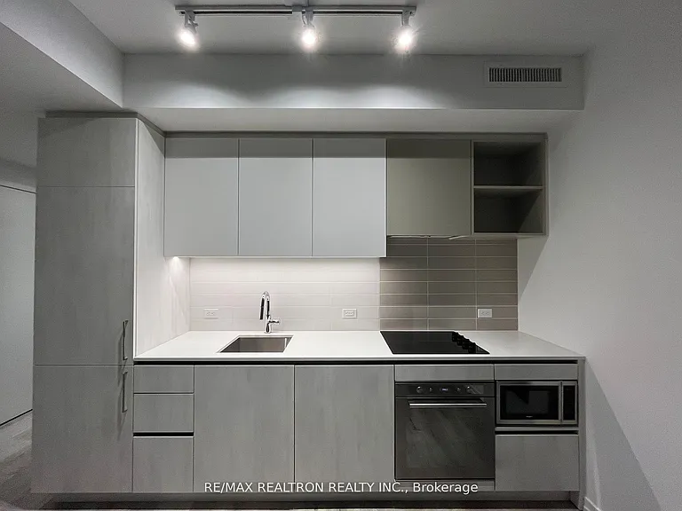 1000 Portage Pkwy #5005 — Photo 17