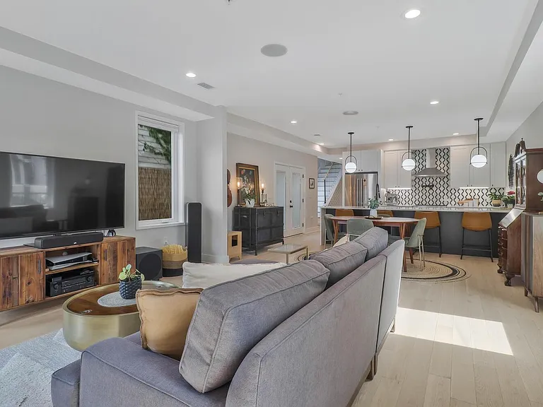1151 Oates St NE #2 — Photo 21