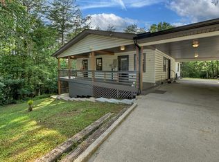391 Happy Valley Ln, Morganton, GA 30560