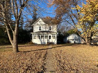 121 2nd St, Clinton, MN 56225