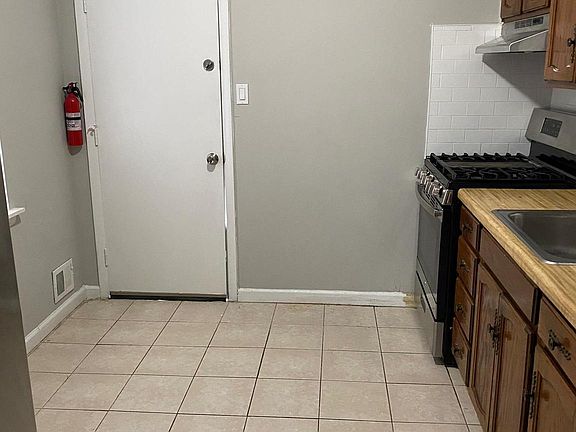 4th image of 3039 N Bambrey St
