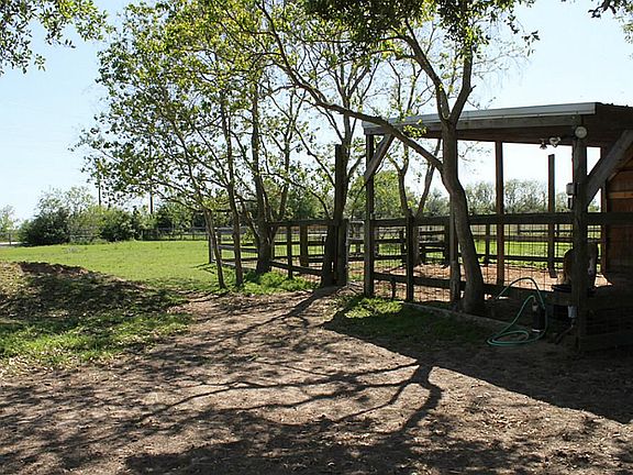 Bring the horses! 2 acres set up well for horses or miniatures horses. No barb wire on property.