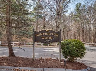 2705 Postgate Ln, Peabody, MA 01960