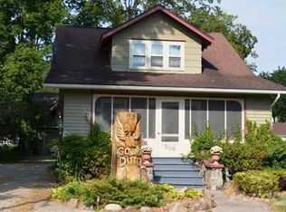 308 S Macomb St, Manchester, MI 48158