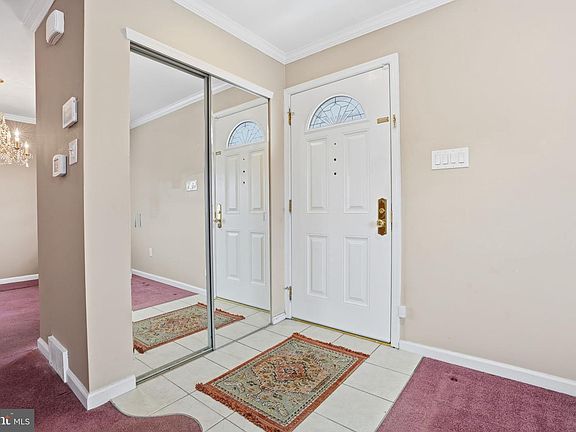 4th image of 666 Artwood Dr
