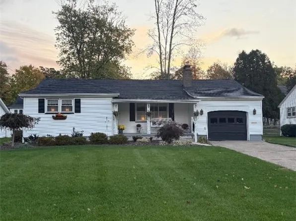 7223 Clovermeade Ave, Poland, OH 44514