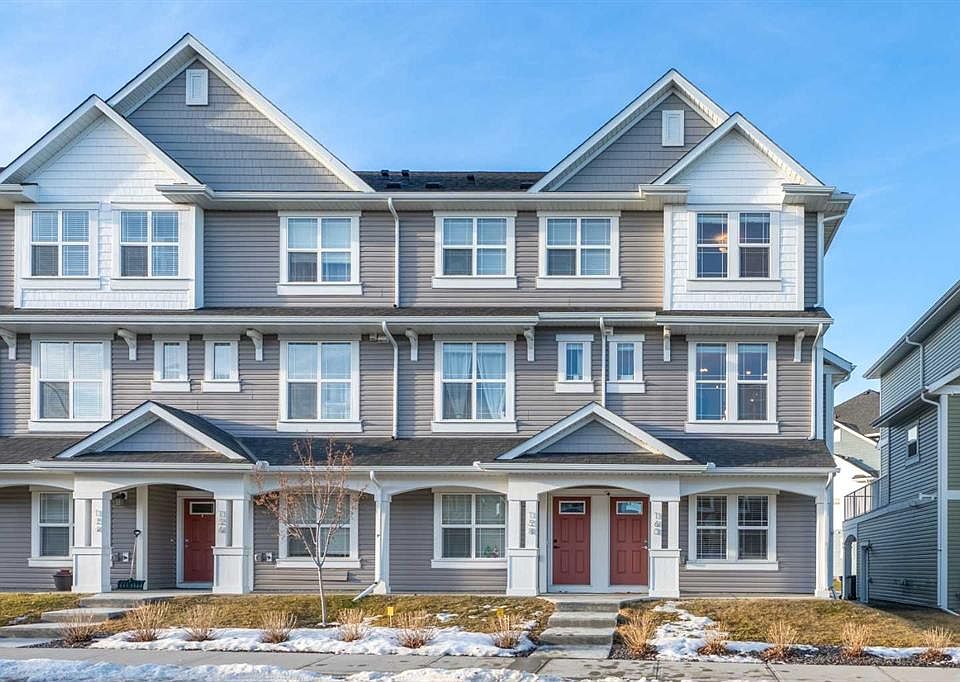 1st image of 160 Copperleaf Way SE