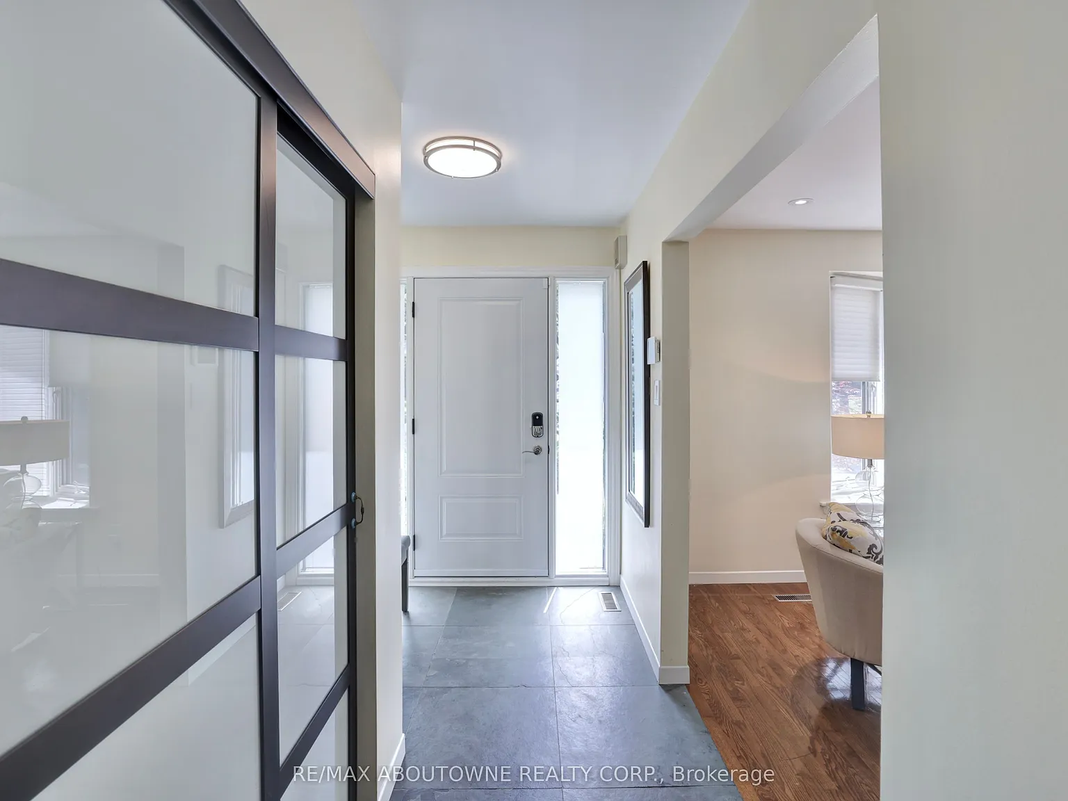 3 bed, $5,700 — Photo 4