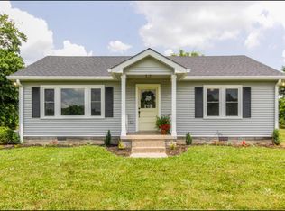 950 Owens Rd, Watertown, TN 37184