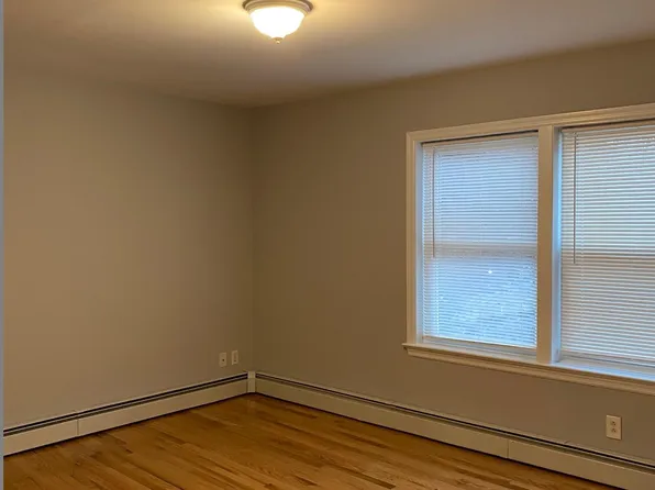 1232 Bedford St APT 2B, Stamford, CT 06905