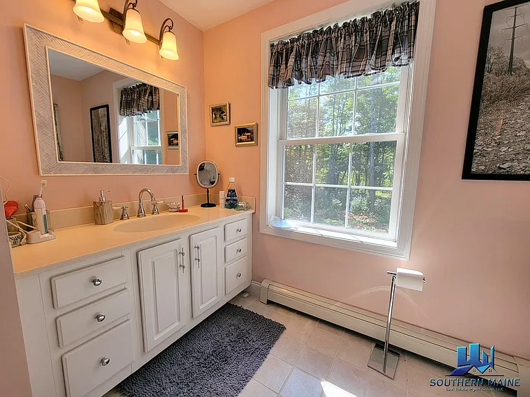 50 Hawthorne Ln — Photo 19