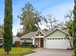 1313 Chamboard Ln, Houston, TX 77018