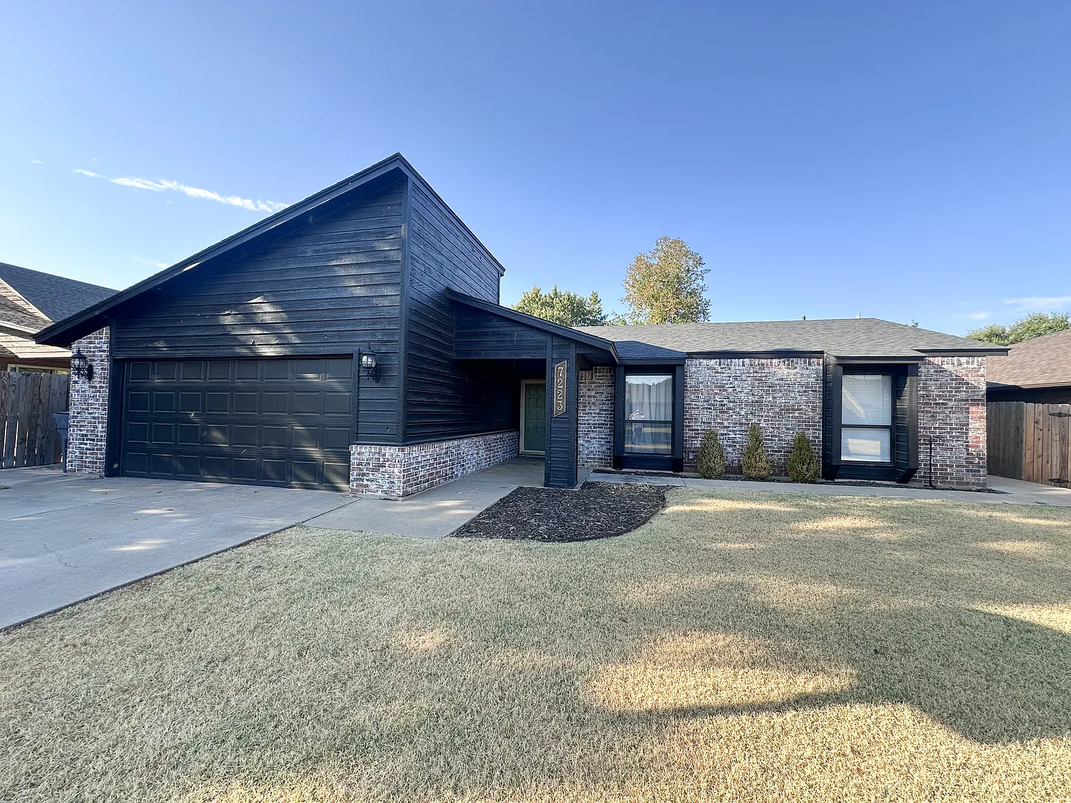 3 bed, 1600 sqft, $1,750 — Photo 1