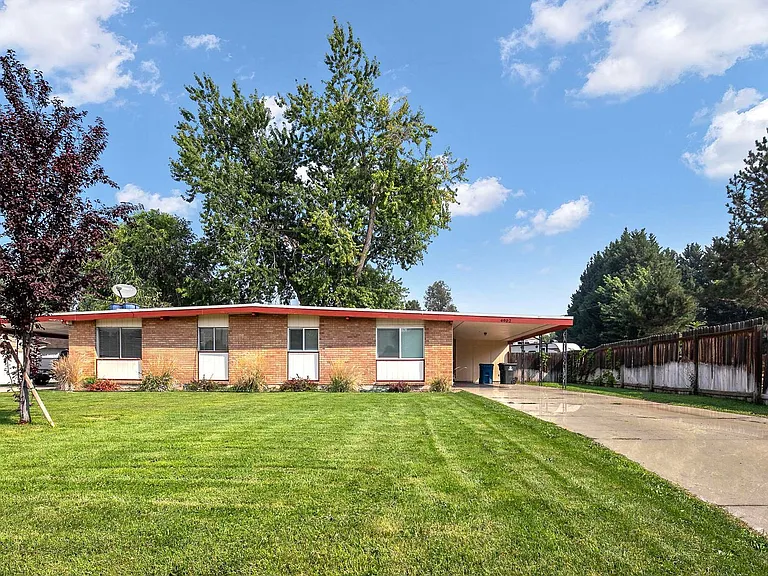 4902 W Targee St — Photo 1