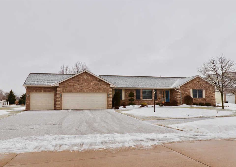 1st image of 409 S Eastwood Dr